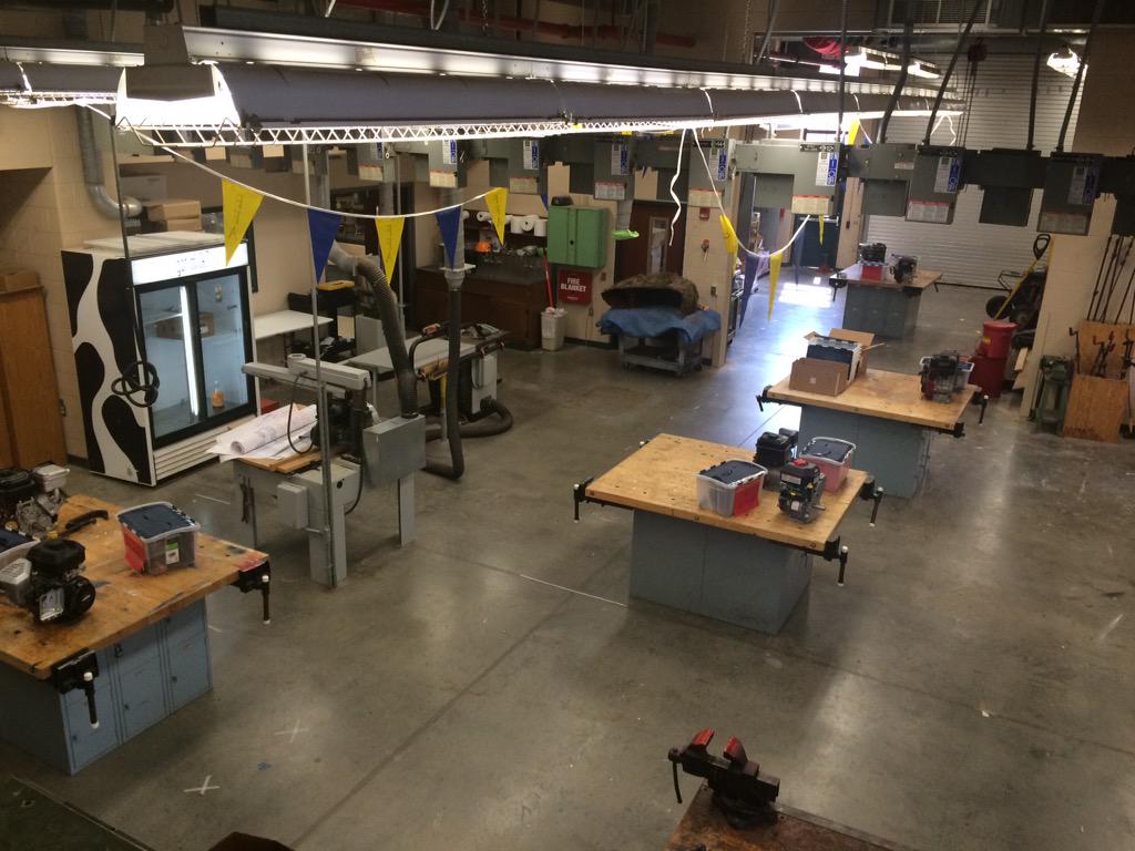 CV_AgSciences's tweet image. Love the new arrangement of the shop for #AgPowerTech! #SoMuchSpace