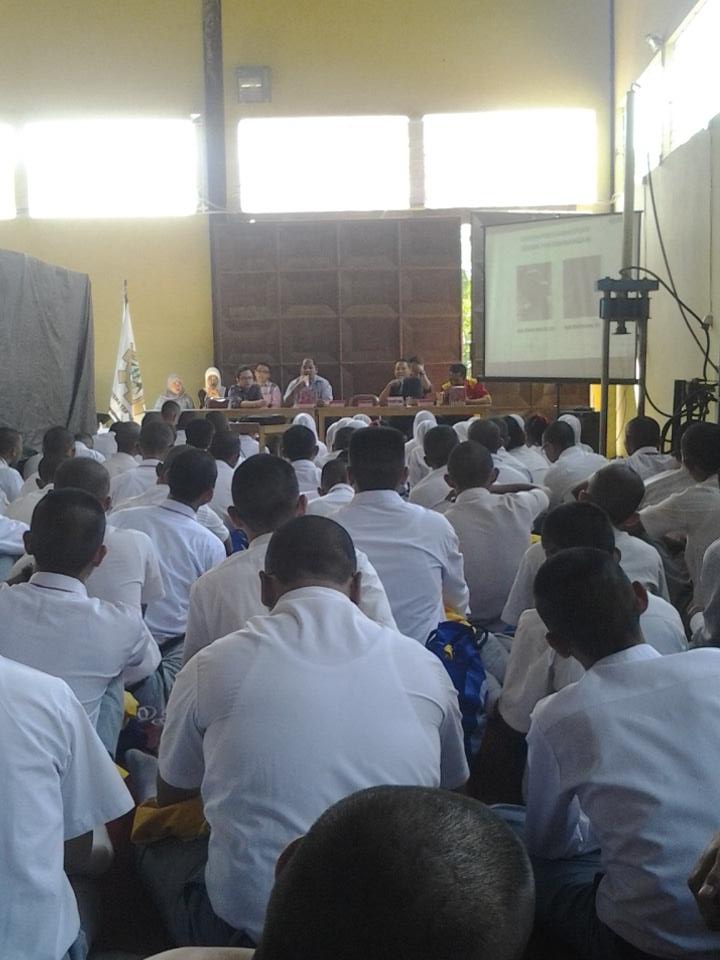 Finally we meet! . Suasana pengenalan dosen program studi teknik pertambangan