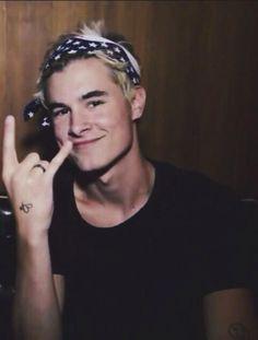 HAPPY BIRTHDAY TO THE LITTLE BUNDLE OF CUTENESS AND JOY NAMED KIAN LAWLEY  