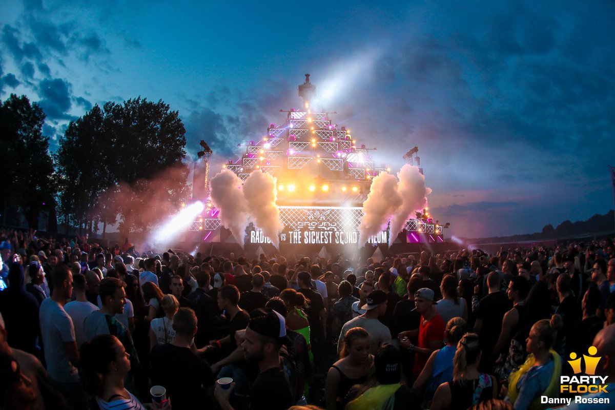 Partyflock (@partyflock) on Twitter photo Hard, harder, hardst en dan ook nog tot de zon opkomt! <a href="/GroundZeroFest/">Ground Zero Festival</a> rules! Foto's: bit.ly/1N1Wmyn #gz15 Hard, harder, hardst en dan ook nog tot de zon opkomt! <a href="/GroundZeroFest/">Ground Zero Festival</a> rules! Foto's: bit.ly/1N1Wmyn #gz15