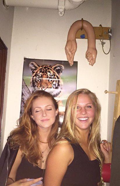 lukekbrandon's tweet image. @tim_blackwell @katetimmarty When selfies go wrong? Sextoys in the wrong place? needs a good intro #possiblecontent