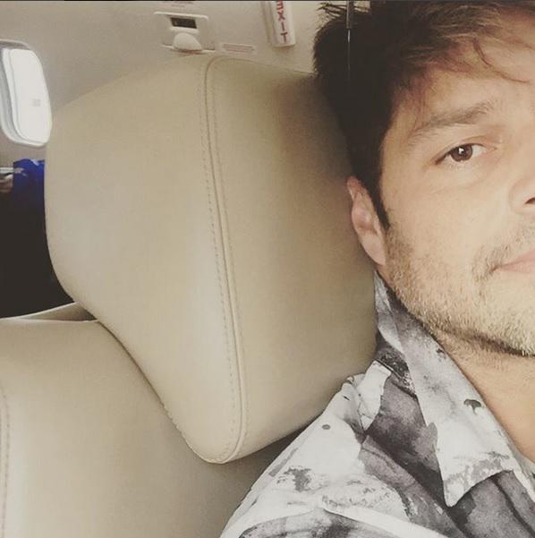 RickysFlower's tweet image. via @ricky_martin "#Anotherflight ✈️💺" instagram.com/p/7G_MZDv_BB/?… (10 hours ago) 
Hope you're "home" xo Love that shirt!