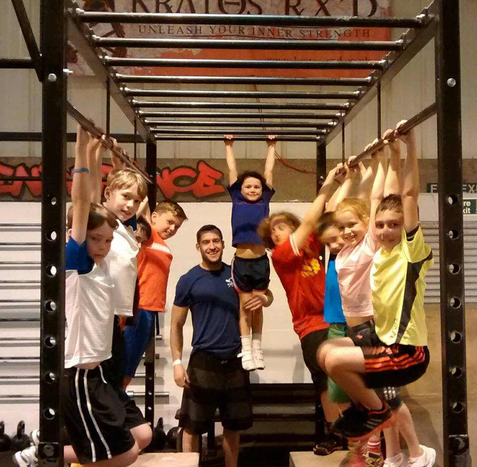 FitKidsAcademy's tweet photo. Want to quit hanging around &amp; start getting #fit as a #family? Our online parent &amp; child programme is coming soon! 💪👫 http://t.co/fwRGYtLnLS
