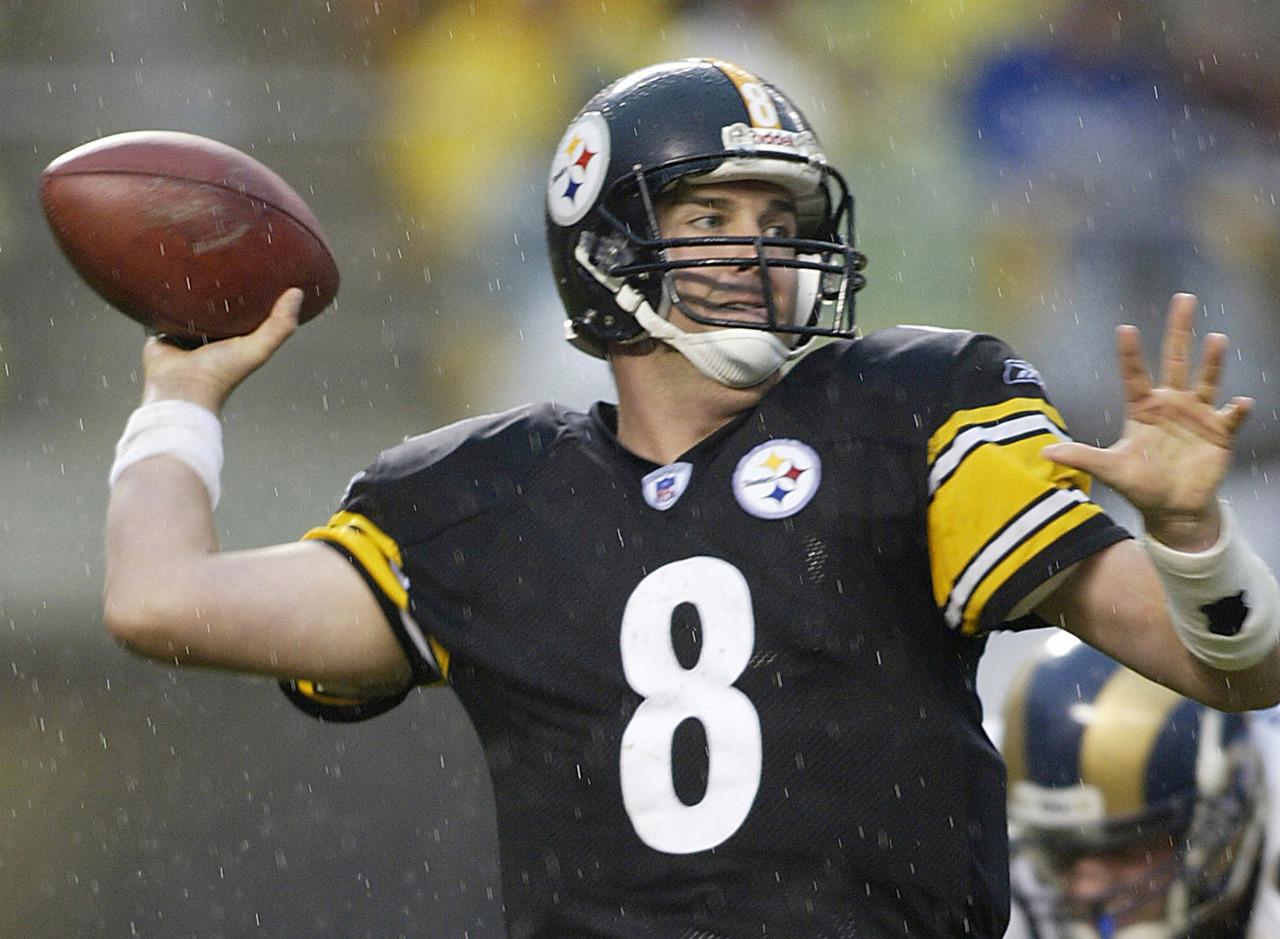 Happy 44th birthday to former quarterback Tommy Maddox. 