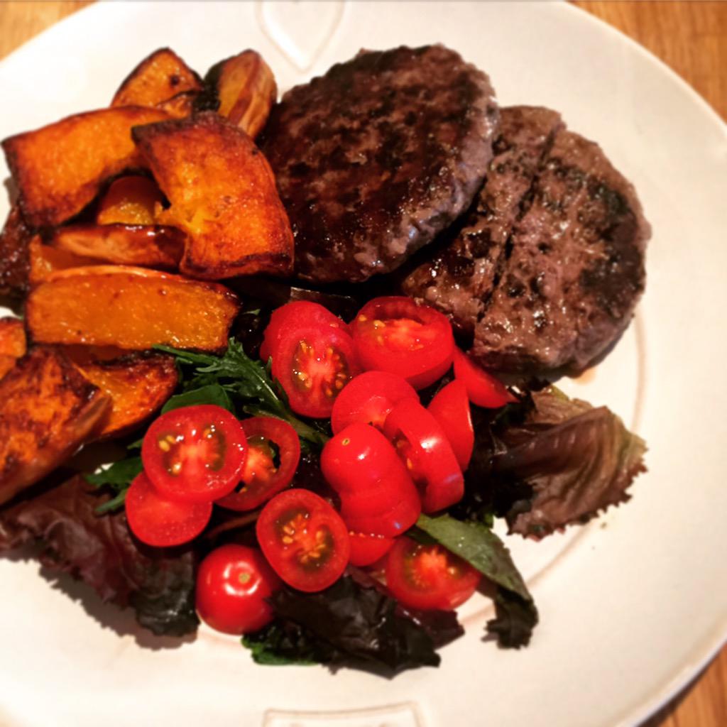 Steak mince burgers, roasted butternut squash and salad. 
A quick meal, made in under 30 minutes #food #healthyeating