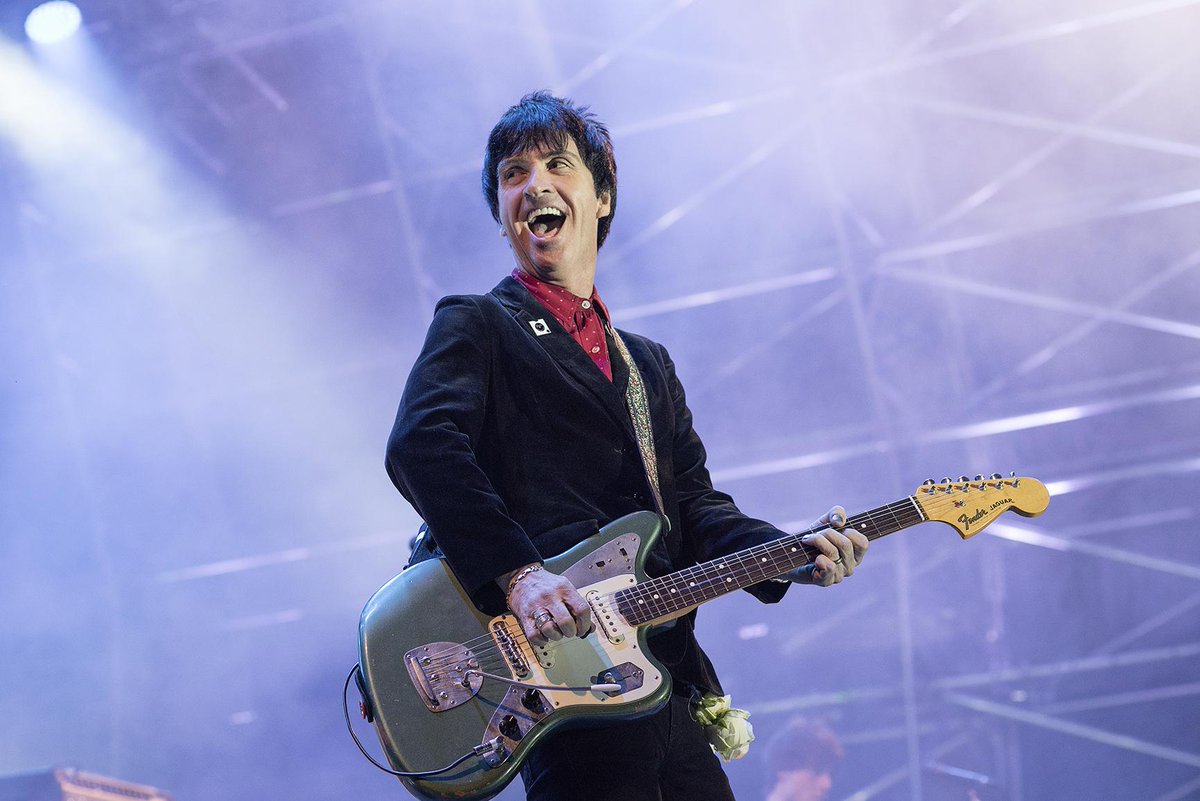 Pompey's Victorious! Mad setting by Southsea Castle and Johnny Marr &amp; SFA incredible. Thanks <a href="/LewJam/">LewJam</a> <a href="/VictoriousFest/">Victorious Festival</a>