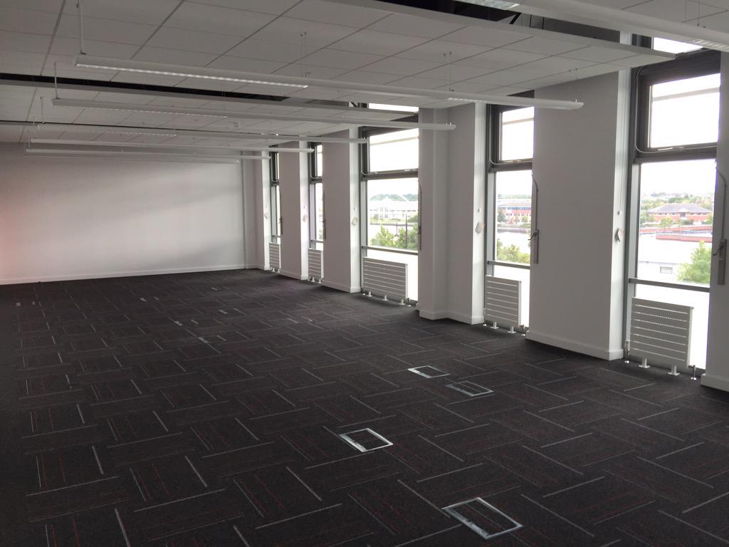b12wny's tweet photo. Tomorrow is moving day for @skignz to our funky New UK &amp; Europe HQ @FUSIONHIVE #discoverskignz #newHQ  #Progressive http://t.co/osnBFdrJ2t
