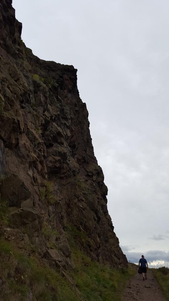 GranthamCynthia's tweet image. Arthur's seat today #Edinburgh, fantastic hike!