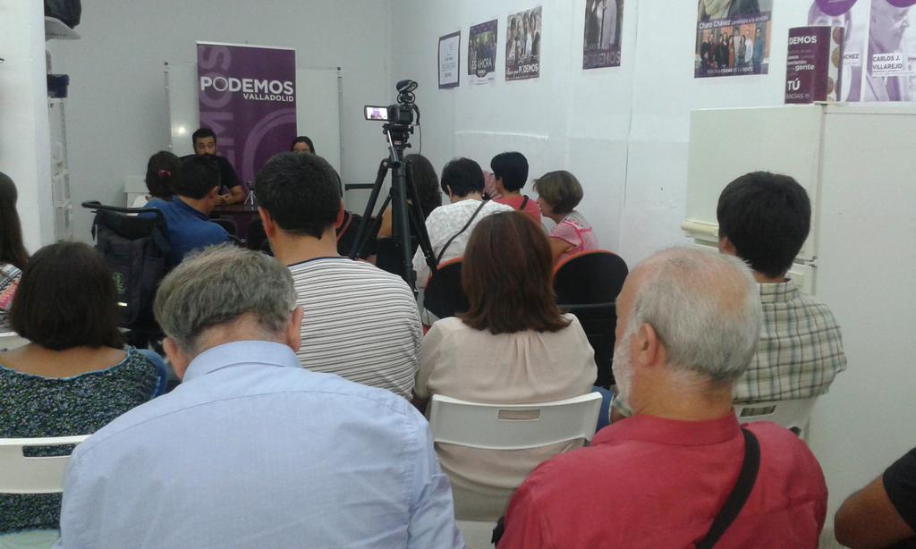 Interesante taller de lenguaje no sexista de @AnucaP en la sede de @PodemosVLL