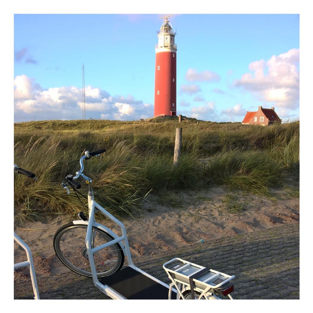 IvoHuizinga's tweet image. Rondje wandelen naar de vuurtoren met @SnelStart en @LoopfietsTexel. #springmaarachterop #lopifit #nice