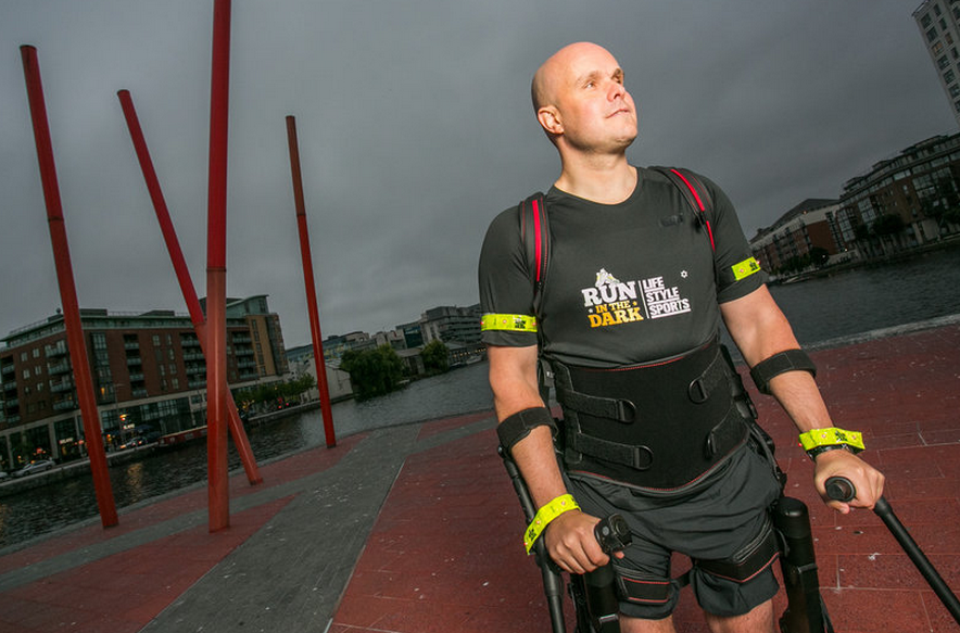 InfiniteFireOrg's tweet image. New robotic device allows paralyzed man to walk #infinitefireinc #roboticexoskeleton sciencedaily.com/releases/2015/…