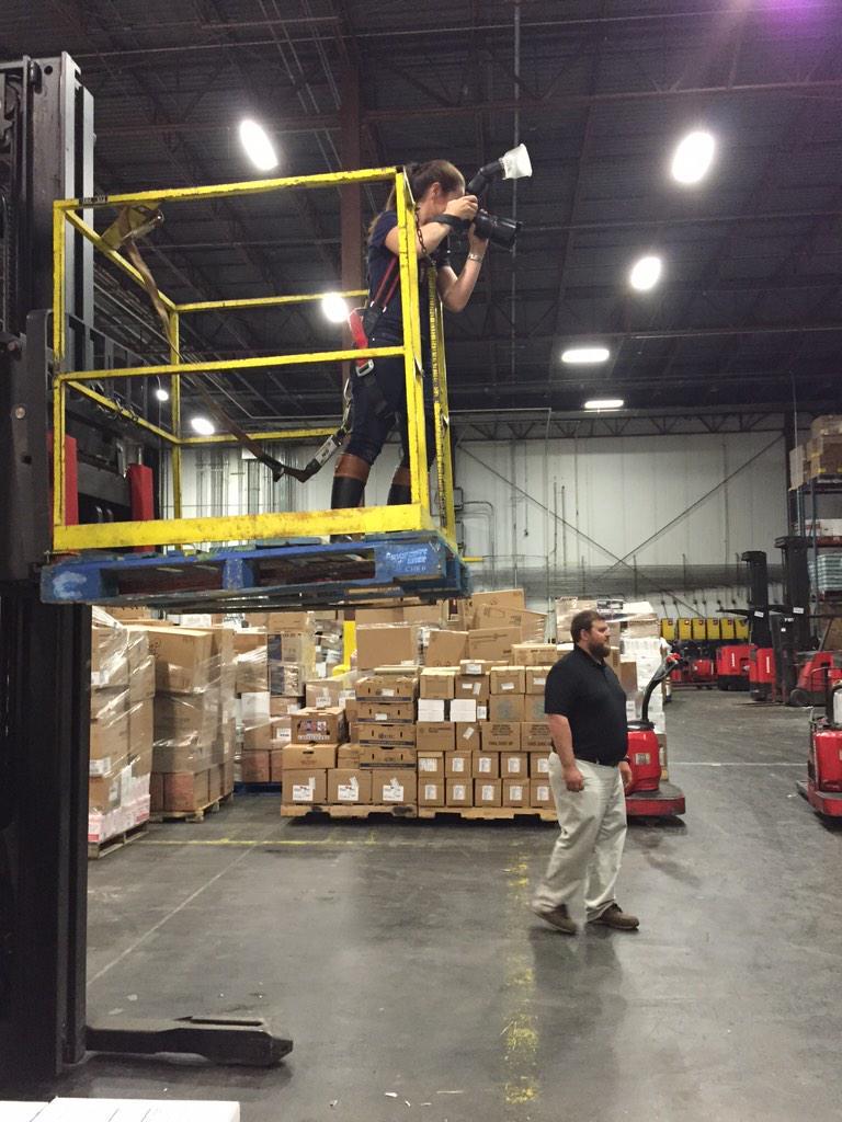 SouthernFoodsNC's tweet photo. Just another @feliciaphoto shoot... #allout #dedicated #safetyfirstthough http://t.co/OVUUEcxIbL