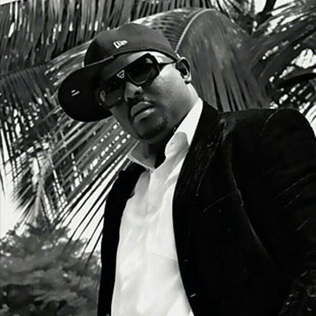 Tonynobody's tweet photo. Can't u just say " love you" to your , friend, brother , sister, dad, mum, ... Enemy? Ok moi je dis je vous aime... http://t.co/qAHBZ7EuOc