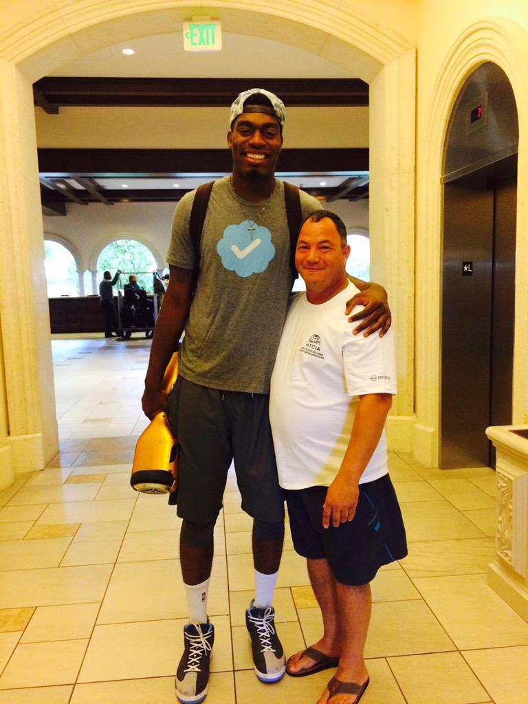 ProDiscover's tweet image. @ProDiscover Me and Oklahoma City player #Dakari Johnson.