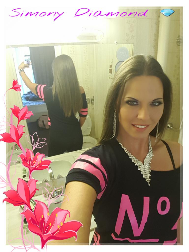 Simony Diamond Nude Photos 20 Simony Diamond Nude Photos 72