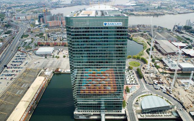 99Bitcoins (@99bitcoinshq) on Twitter photo .<a href="/Barclays/">Barclays Bank</a> to become the first major bank to accept #Bitcoin
buff.ly/1UmjUUH via <a href="/arstechnica/">Ars Technica</a> #bank #crypto .<a href="/Barclays/">Barclays Bank</a> to become the first major bank to accept #Bitcoin
buff.ly/1UmjUUH via <a href="/arstechnica/">Ars Technica</a> #bank #crypto