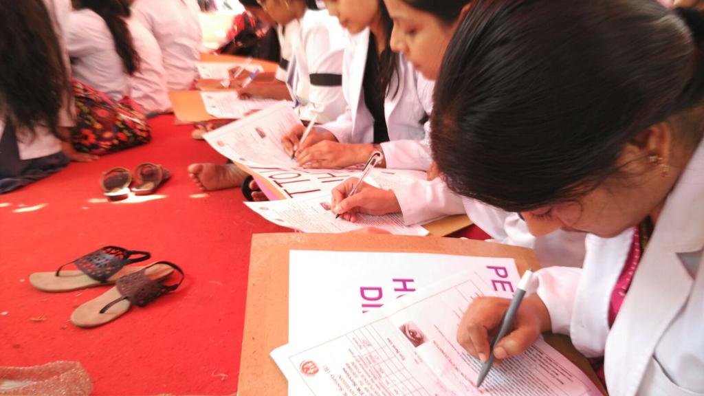 AmeeshaJuly18's tweet image. #protestforhike @CMofKarnataka @PMOIndia @timesofindia @sardesairajdeep eye donation despite on strike.We care