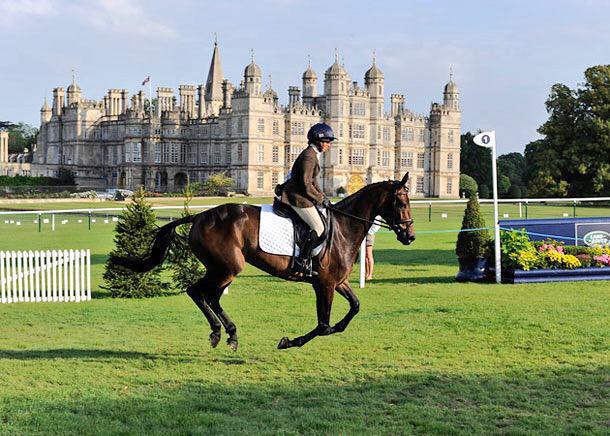 jemmacox's tweet photo. So excited for Burghley tomorrow! Even better - I'm not working 👊🏼  #LRBHT #tweedfest http://t.co/dXCIefuWk3