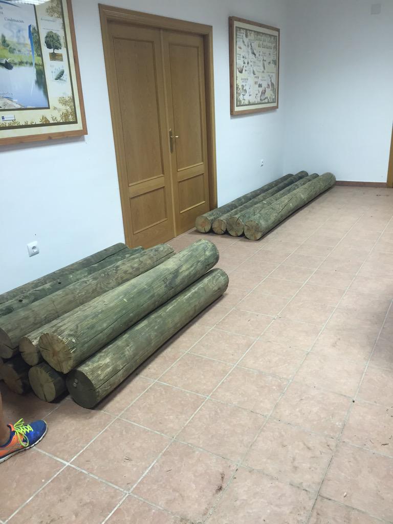 hispanoxtreme's tweet photo. Esto es una carreta de obstáculos NO UNA GYMKANA! http://t.co/hztL1SNnOW