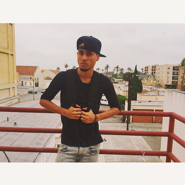 kingswifft's tweet photo. Descansar cuando pasemos a otra vida!! Buenos días mi gente 🚀🔝👽 #QuienDijoMiedo #StudioMod… http://t.co/BG8cmrX0wh http://t.co/XH5tgb6FdR