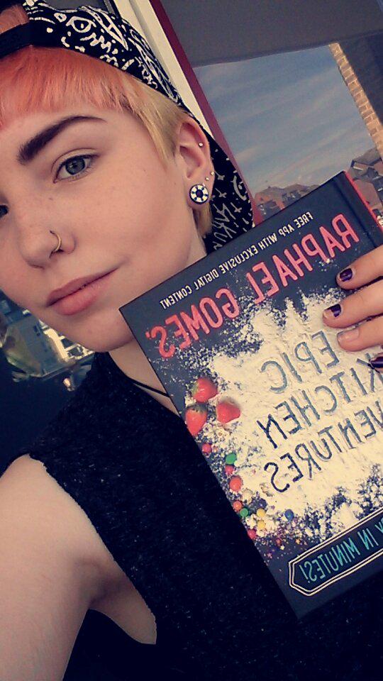 _peachaesthetic's tweet photo. hey @raphablueberry look what i finally bought!! #RaphasCookBook http://t.co/zVwDdyk4lN
