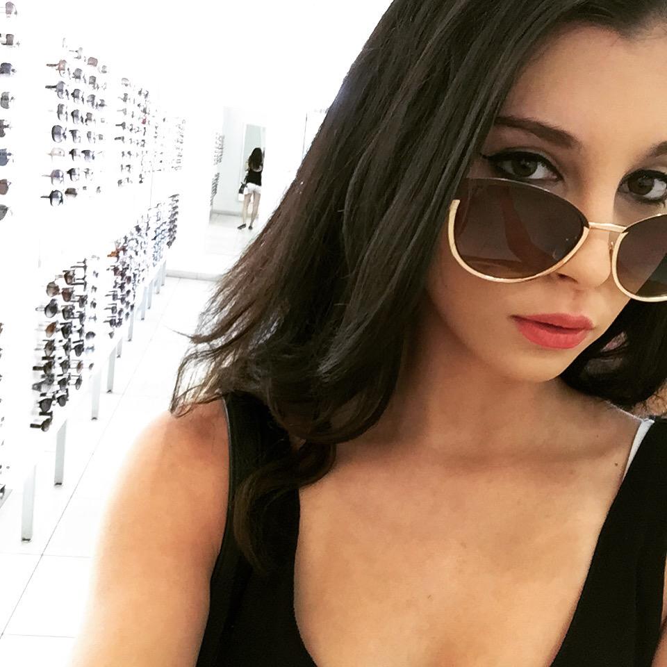 Astarisborn1993's tweet photo. Tried on a $600 pair of Gucci sunglasses! Why buy them when you can just take a selfie?! 😂😎 http://t.co/QK7KkfqhDJ