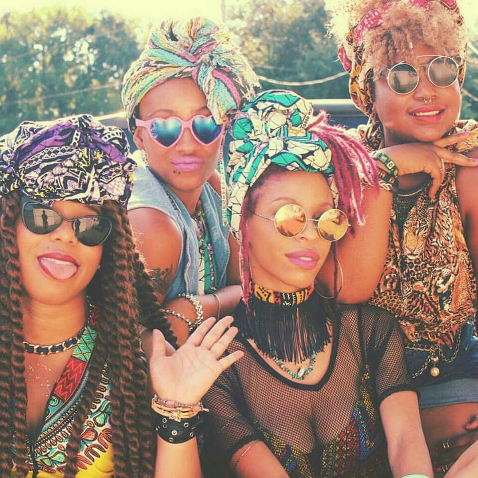 Gwena_ebene's tweet photo. Excellent #weekend ! 😘
#summer #queens #PerledEbene #ethnic #style #afro #smile #girls http://t.co/t7WYU4AMAd