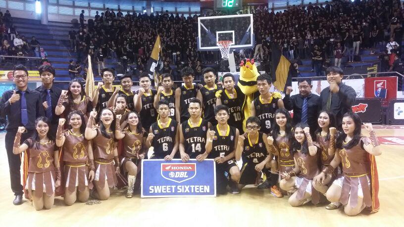 koran_jawapos's tweet photo. Congrats tetra! First time playoff! http://t.co/ufByKFla1i