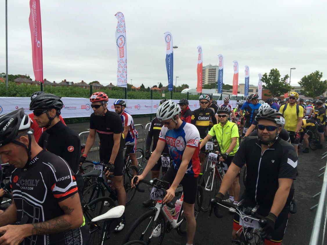 RIDE24hr's tweet photo. And we're off! Nearly 400 riders making their way from Newcastle to London in 24 hours! #ride24hr http://t.co/6Q1bh9iCHI