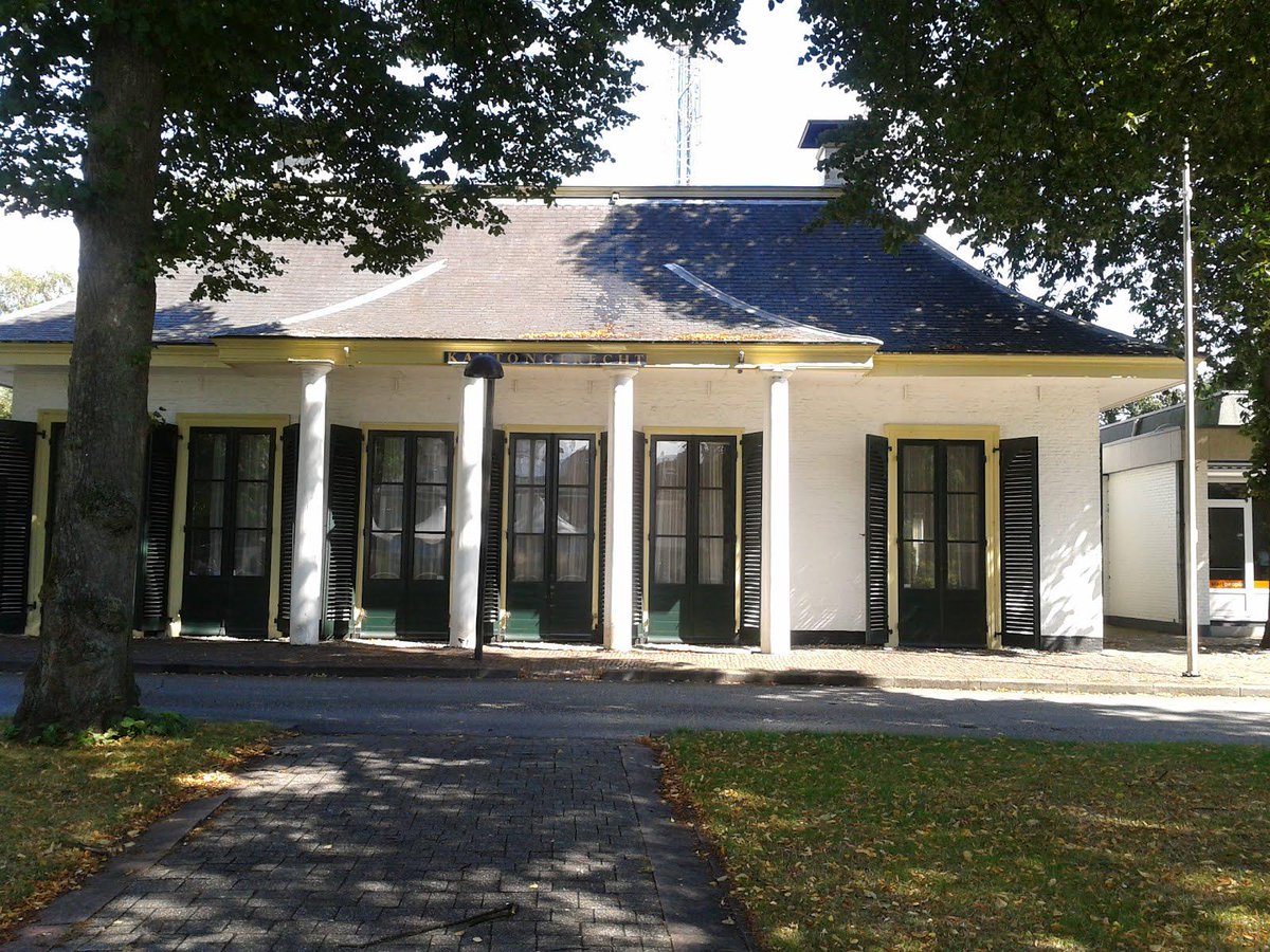 Leuke opdracht uitgevoerd bij de Hooimijt (voormalig kantongerecht Emmen). Wij hebben hier tapijt &amp; plavuizen gelegd.