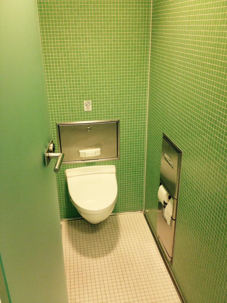 WCinspektor's tweet photo. #toilette #kacken #WC #takeashit
#abführen #celebritysilhouette #amsterdam http://t.co/Sfhk7wFOtP