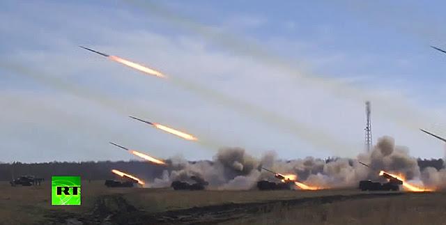 PoliticaMund's tweet photo. VÍDEO: Observe como Rusia prueba sus armas nucleares http://t.co/FnW7hrcO2P http://t.co/tAy7W00HxK