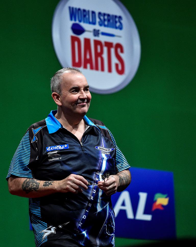 livedarts's tweet image. NINE-DARTER: Phil Taylor hits a nine-dart finish at the Sydney Masters!!!!!!