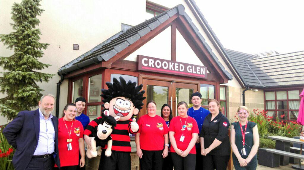 stewartpoll01's tweet photo. @SpencerGraydon @WeAreSUGM @Val_Celtic @rich_mcelroy17 Denis at Crooked G with the team. He goes to all the top spots http://t.co/dVw3a5kJ8A
