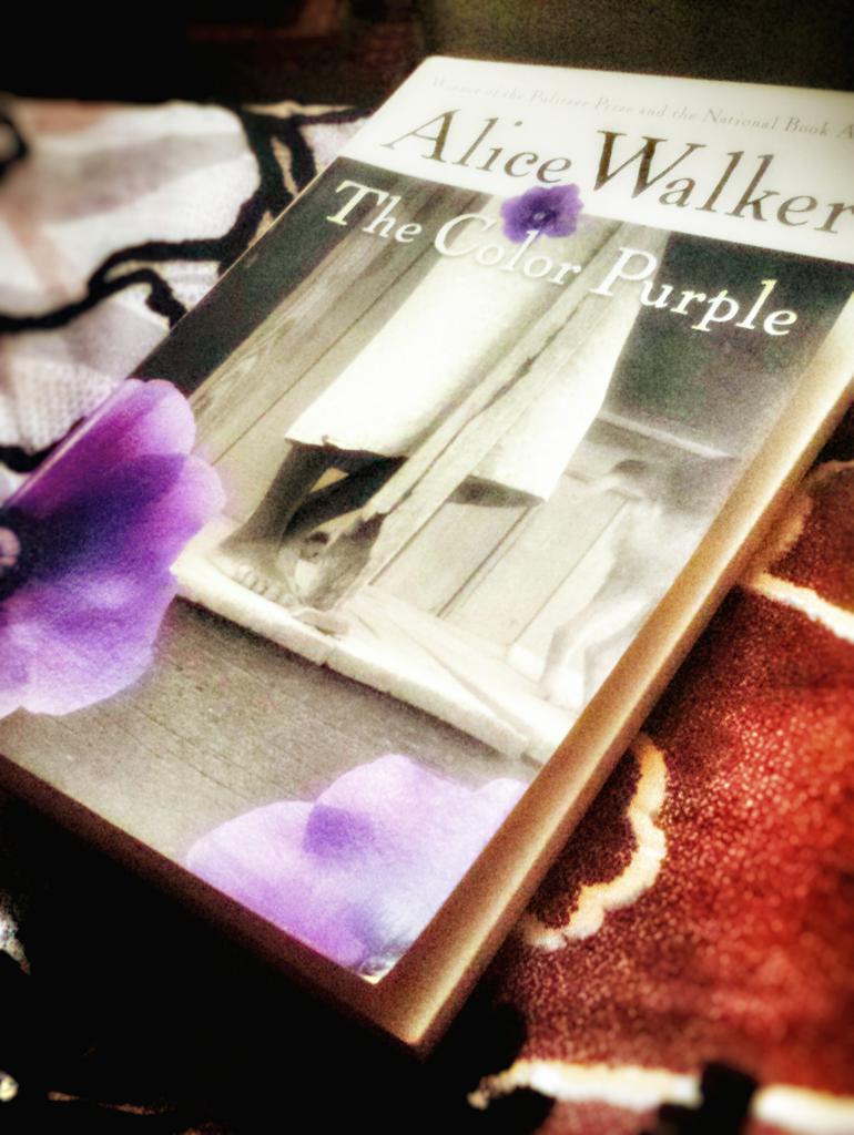 ekormawa's tweet photo. What a classic! #justfinished #love #TheColourPurple #Novel #Weekendreading  #highlyrecommended @AliceWalker1944 http://t.co/LPIYynbZUE