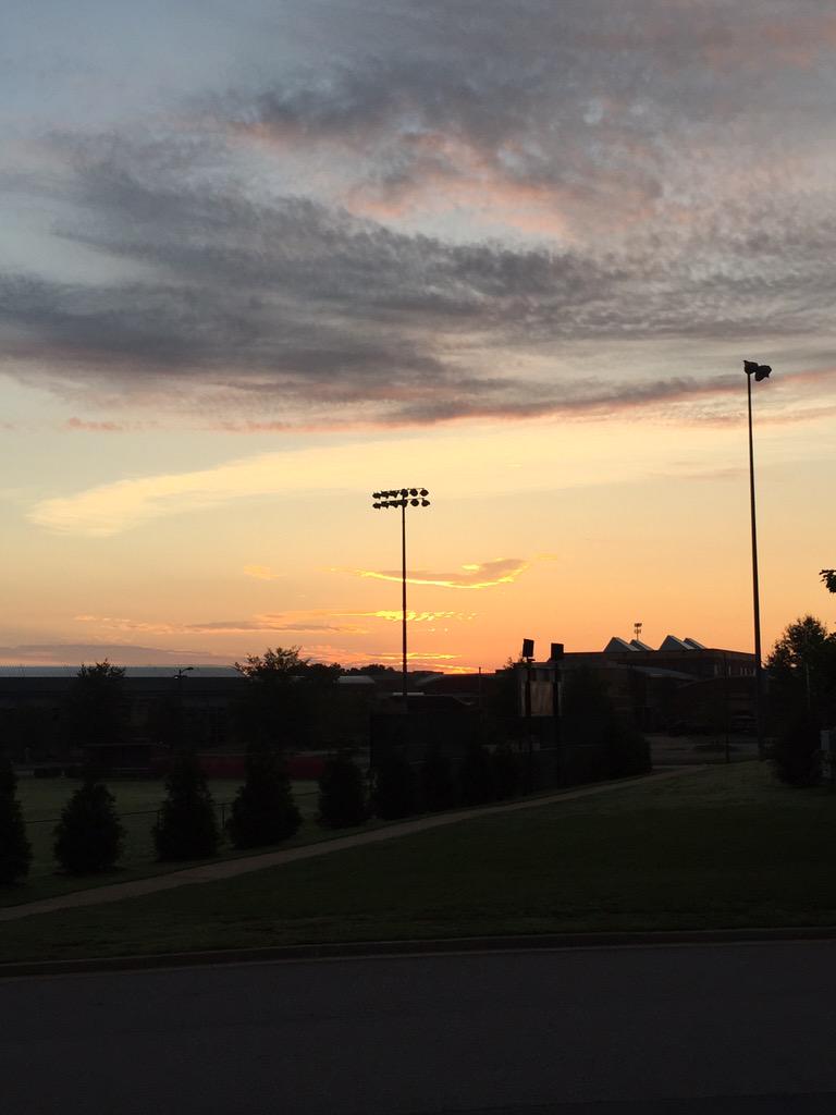 CoachMattison's tweet photo. Early morning for the Titans. #Saturdayfootball http://t.co/EH1nYiRGC5