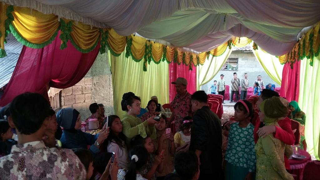 SahabatARRASInd's tweet photo. Ini foto aa @ArieAcademy tadi siang waktu ngisi  offair di Tangerang http://t.co/naQXa2zo9a