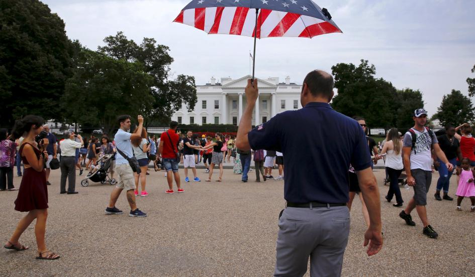 Newsweek's tweet photo. #DeezNuts, Sydneys Voluptuous Buttocks of Buffalo and other presidential could-be's http://t.co/LWFELwj1by http://t.co/QXtQidmNbt