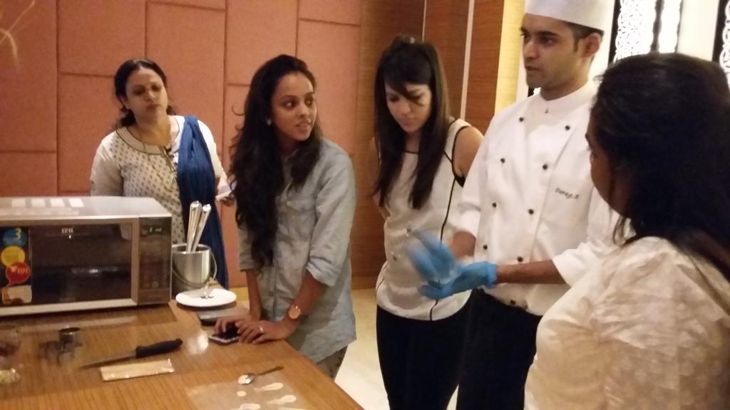 ErshadMullick's tweet image. #bakerymasterclass #inahyattworld 
#ChefParag at his best @HyattPune with @vimalverma @singh_vishal @summish