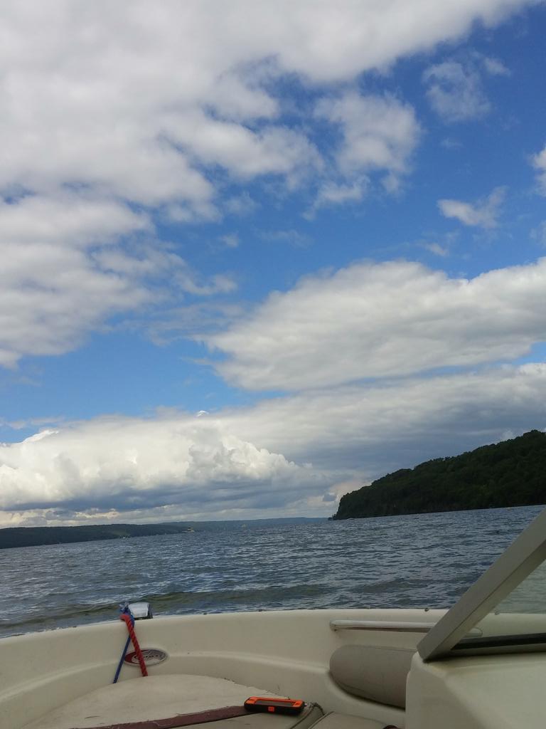 mzzwheeler9's tweet image. This is my view and I'm currently in sweats and a hoodie. #WhereIsTheSun #PLEASEcomeout