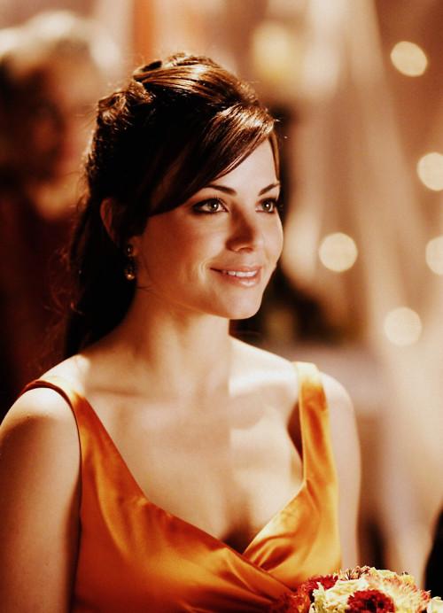 HogwartsItaly's tweet photo. Si vocifera che il Preside di Hogwarts, Slytherin, si frequenti con la figlia più grande dei Black, Sunshine. http://t.co/DmQSP1KMGZ