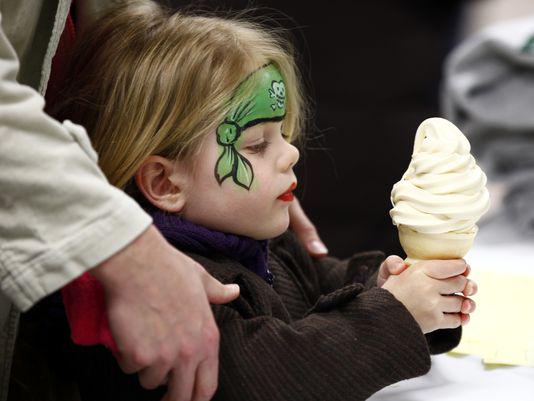 bfp_news's tweet image. It's high #VTCreemee season. Let our reader recommendations guide your taste tour. #VT #CreemeeCrawl