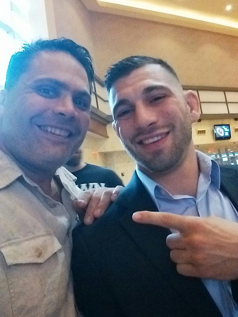 BalintawakBoss's tweet photo. #CESMMA #CESMMAXXX #DinisPaiva @twinrivercasino @CES_MMA @CESMMA #Warriors #mma #Balintawk #ImStillBoss #sweetbread http://t.co/oYmWQNaf6i
