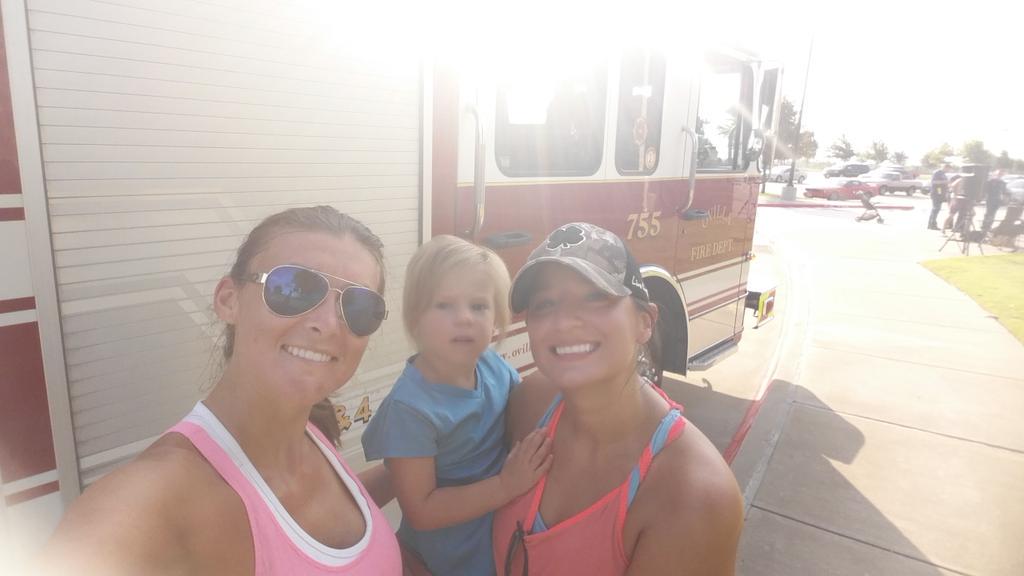 themrsfrazier's tweet photo. Thank you @methodistmans for sponsoring our run! #firemans5k #lifeshinesbright http://t.co/P2ps8bLdqU
