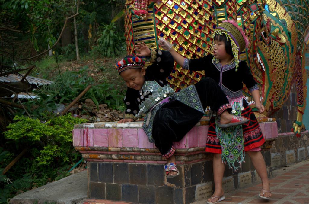 Kids will be Kids…

Spotted these two kids annoying each other while wearing ceremonial dr… ift.tt/1KCecDt