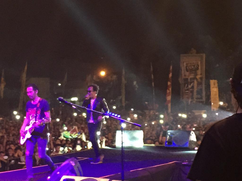 TimMarbun's tweet photo. SLANK!! Now on stage #KarnavalKhatulistiwa http://t.co/FRfwobadqw