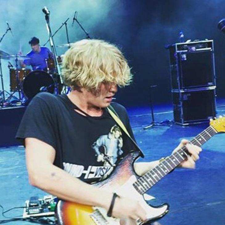 CodySimpson's tweet photo. stoked to start my band http://t.co/snTJoD3Bjq