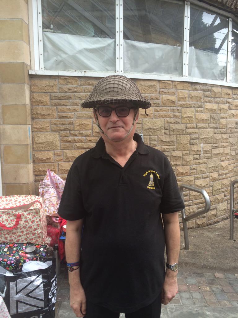 DarwenRbl's tweet photo. Darwen RBL at Darwen,s 1940,s day http://t.co/ppRo0HOTJv