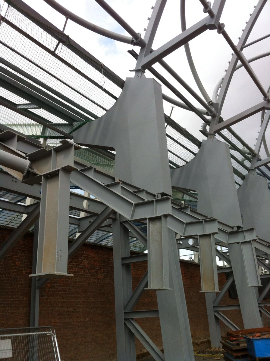 Photos of the changing rooms and indoor 3G seating #oriamscotland