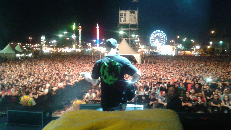 MutedScreams's tweet photo. #ThankYou / Merci @villequebec &amp; Expo Québec pour le moment magique d'hier soir! http://t.co/KdtN1vLIz9